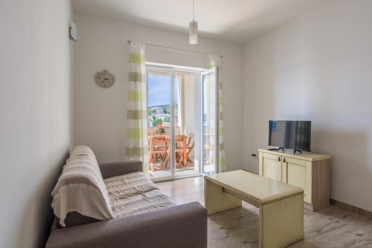 Apartments By The Sea Simuni, Pag - 18386 Kolan Dış mekan fotoğraf